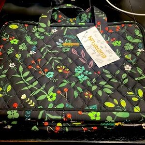 New w/tags EVERFUN Hanging Toiletry Travel Makeup Bag Cosmetic Bag Organizer